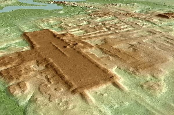 Découverte – Archéologie / Aguada Fénix